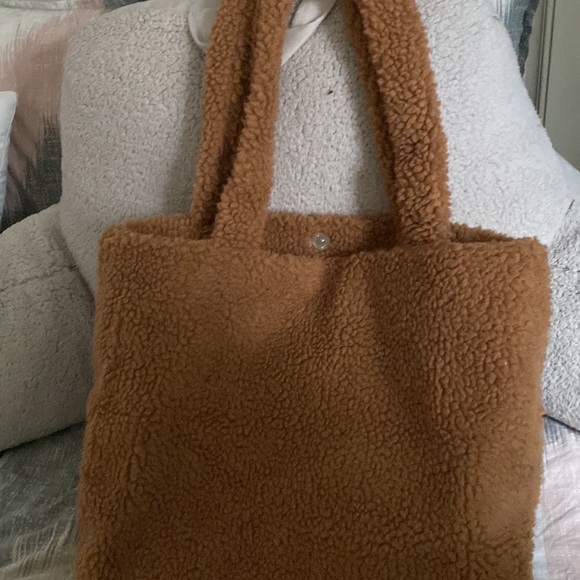 Pink (store) Fuzzy teddy bear material tote bag - Picture 3 of 3